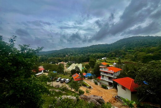 Lakshmi Flower Tech Resort