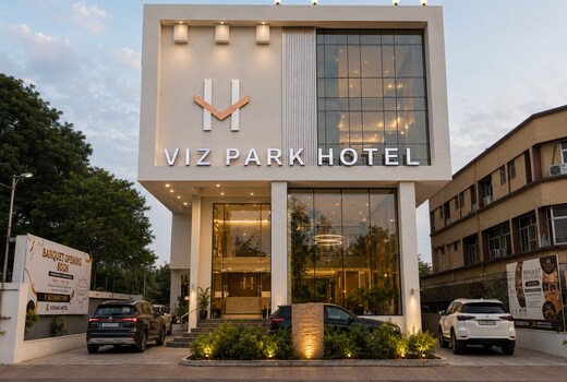 Viz Park Hotel - Business Hotel & Banquet, GIDC Anand