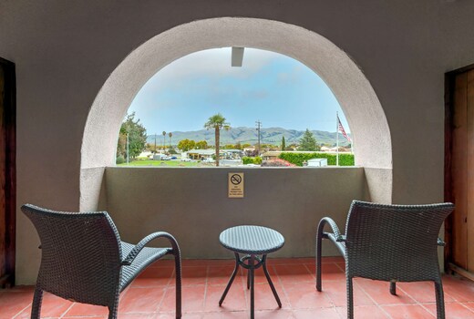 Best Western Plus Brookside Inn