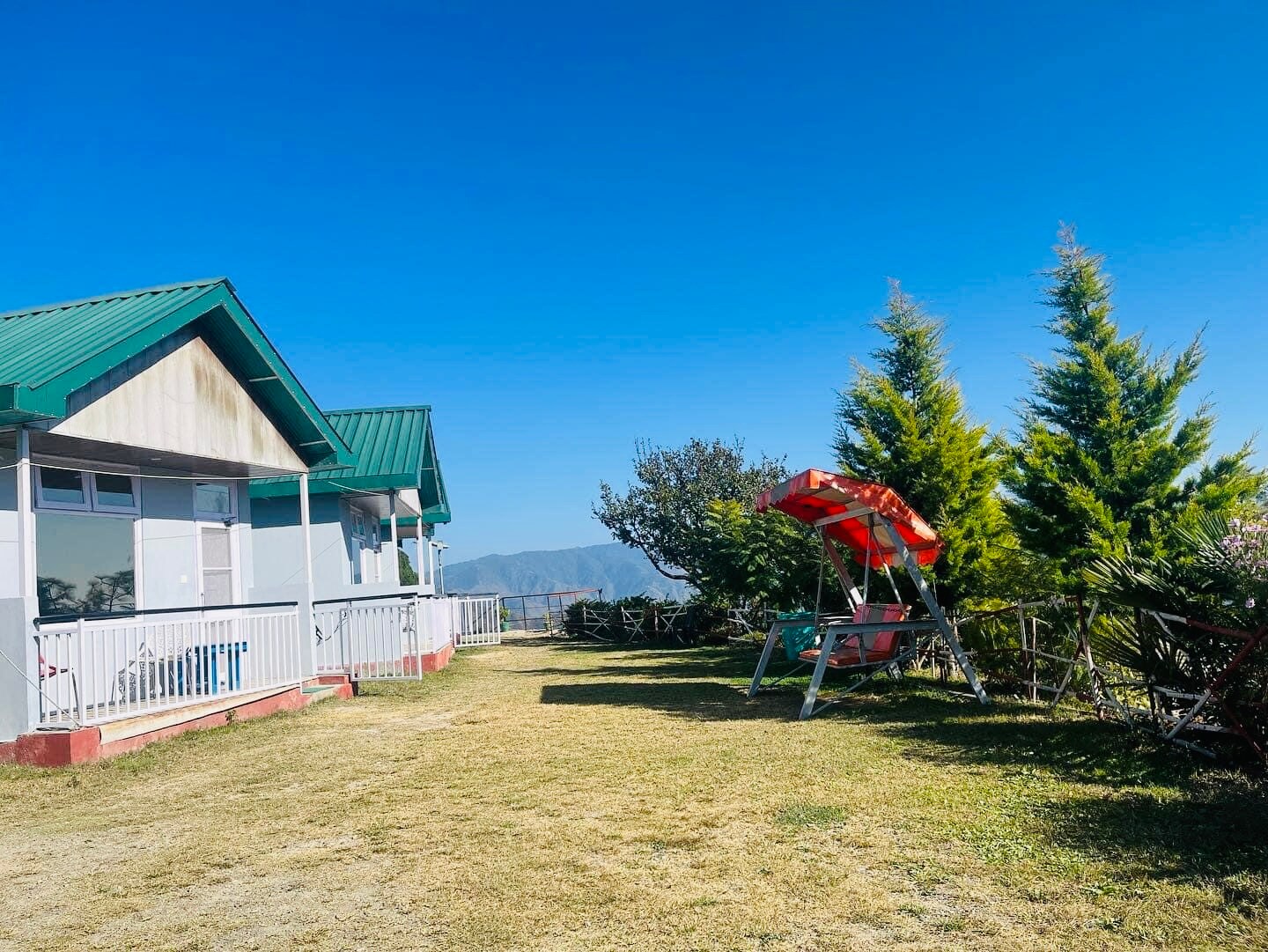 SnowDrop Eco Resort | Rooms & Guided Treks