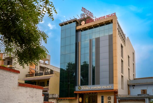 Hotel Prince Diamond Palace
