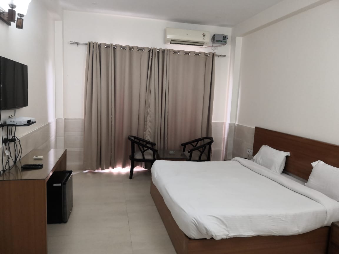 Nasreena Guest House