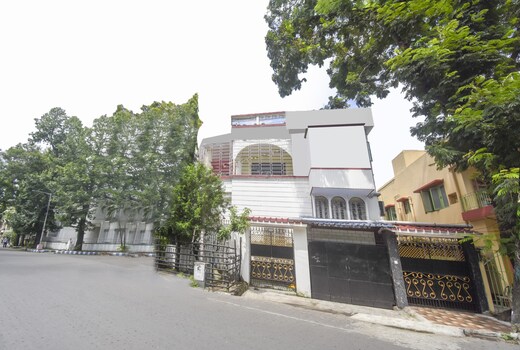 OYO Metro Inn