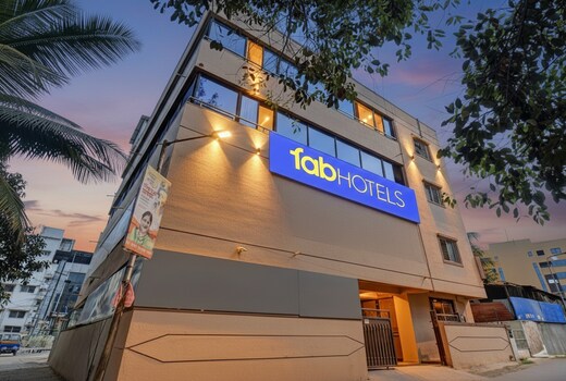 FabHotel Dream Sky