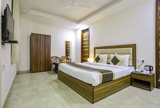 FabHotel White House BNB - Nr. Yashobhoomi Convention Centre