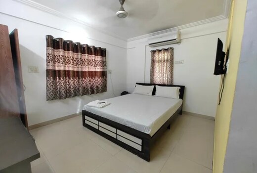 FabHotel Ateethi Residency