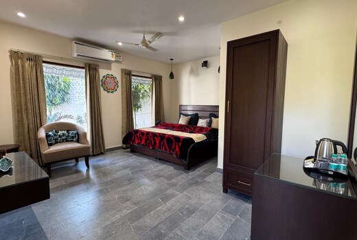 Sachar Farm House