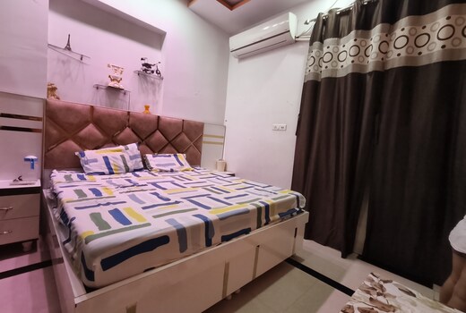 Karan's home