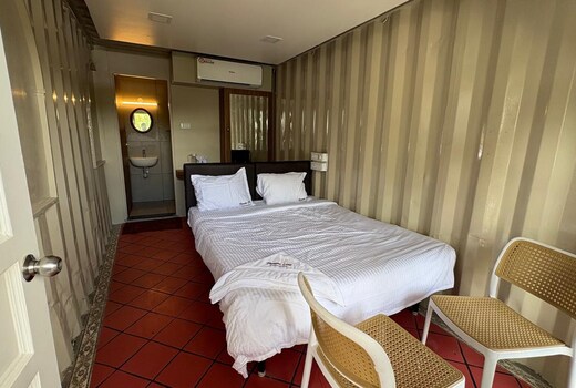 Hotel Temple City