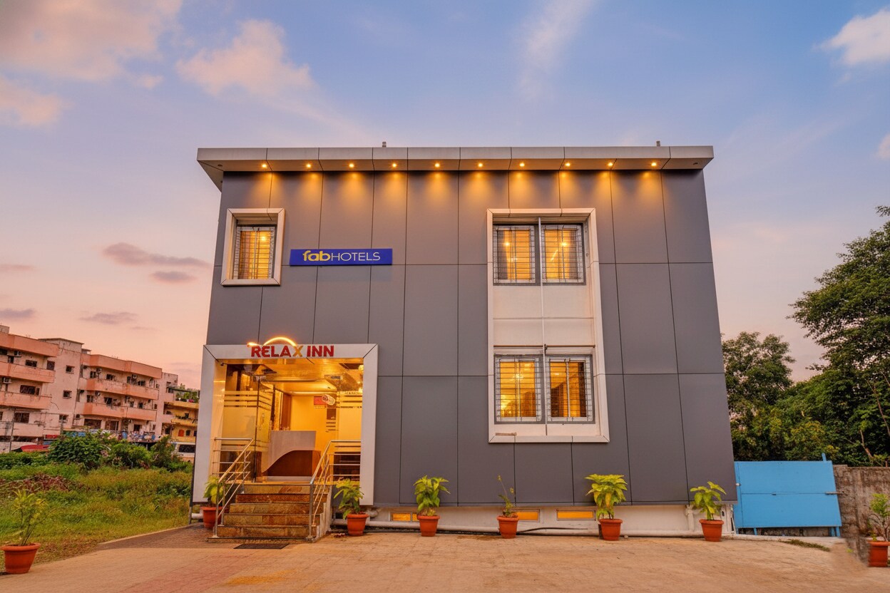 FabHotel Relax Inn