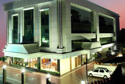 Hotel Grand Seasons