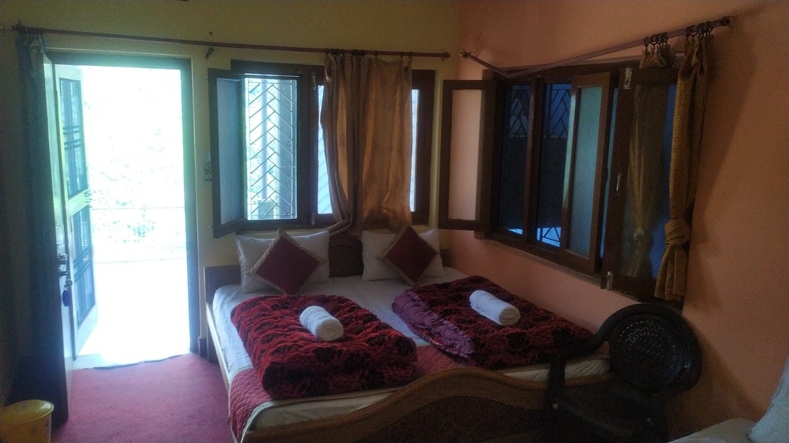 Hotel Mandakini International