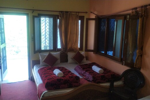 Hotel Mandakini International