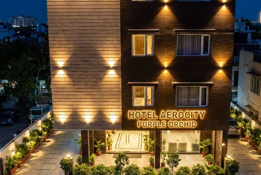 Hotel Aerocity Purple Orchid