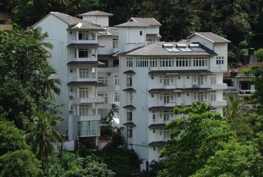 Oak Ray Serene Garden Hotel Level 1 Safe and Secure