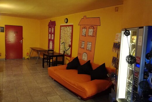 Hostel One Momotown
