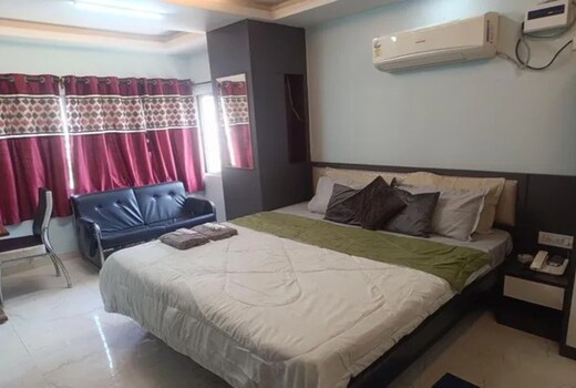 FabHotel Echo Palace