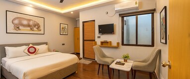 Golden M. Riz Hotel & Restaurant