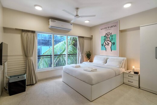 Zen C Stylish Private Room in Shared 3BHK