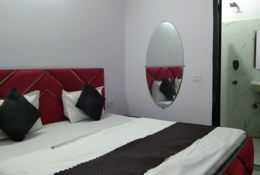 Hotel Dwarka Grande Residency