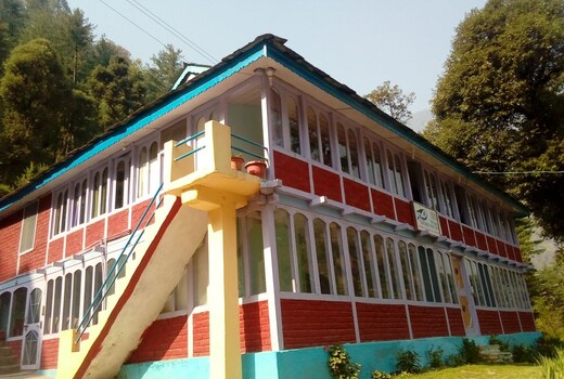 SUNSHINE HOME STAY
