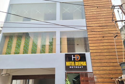 Hotel Deepak Retreat