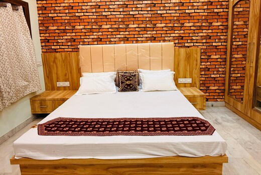Chandra Homes
