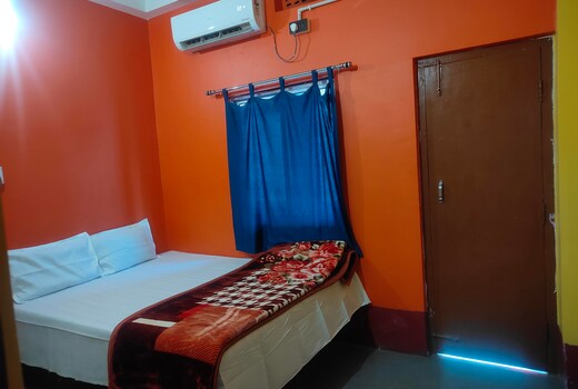 Hotel Sai Darbaar