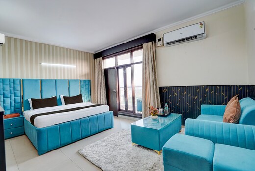 Hotel O Royal Residency