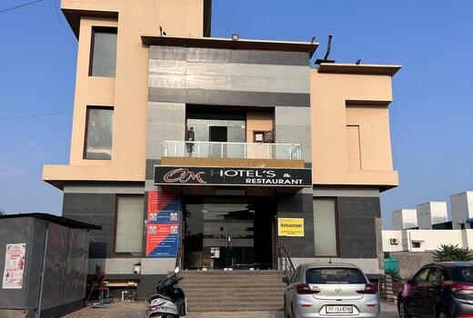 Om Hotels and Restaurant
