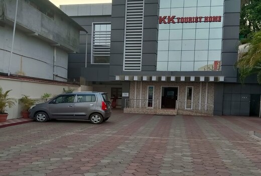 K K Tourist Home
