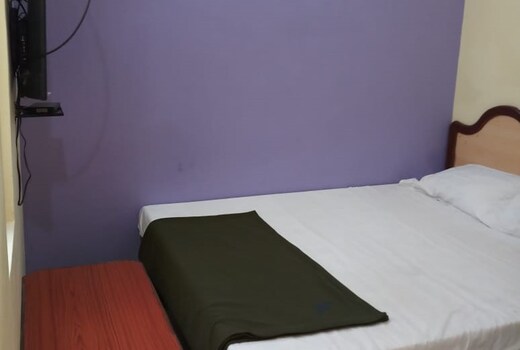 Sai Srinivasam AC Dormitory And AC Lodge