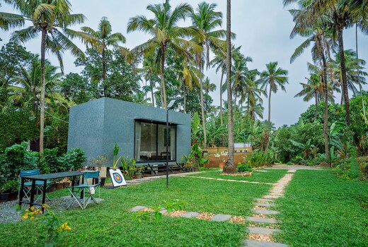 Arbox Daycation Private Pool Cabin near Thrissur