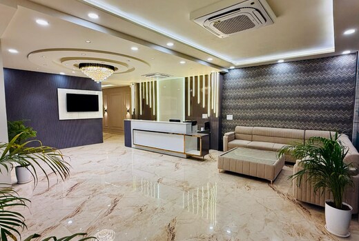 Hotel Majestic Heights