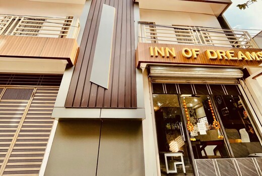 INN OF DREAMS, SIWAN