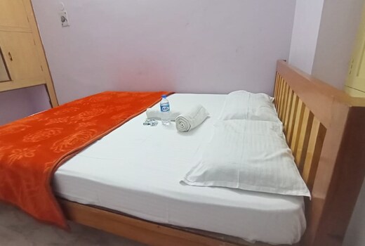 Thiru Ramana Residency
