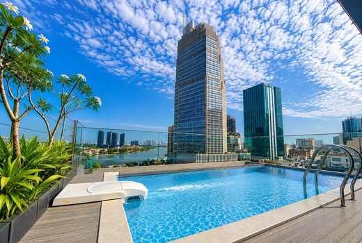 Sky Gem Central Hotel