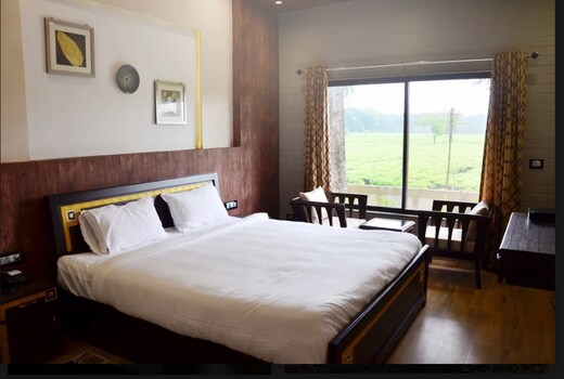 Saraswatipur Tea Resort
