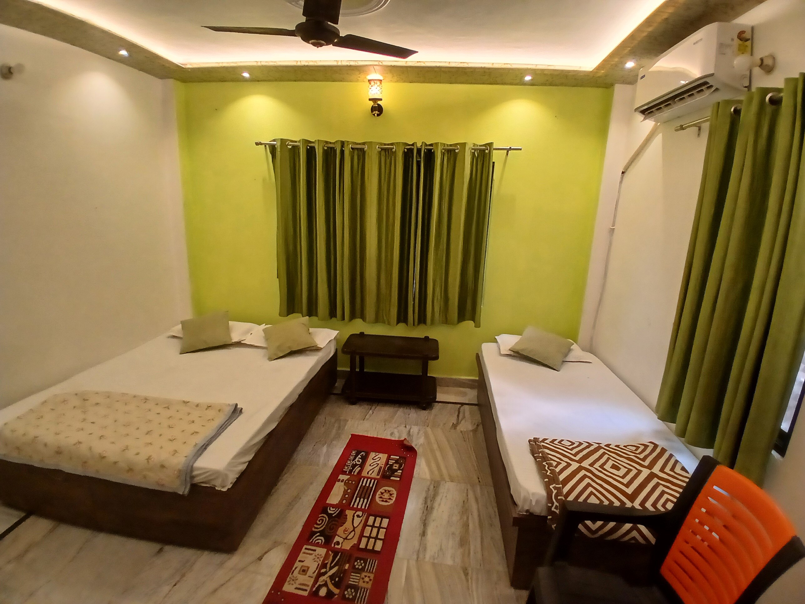 Main gallery