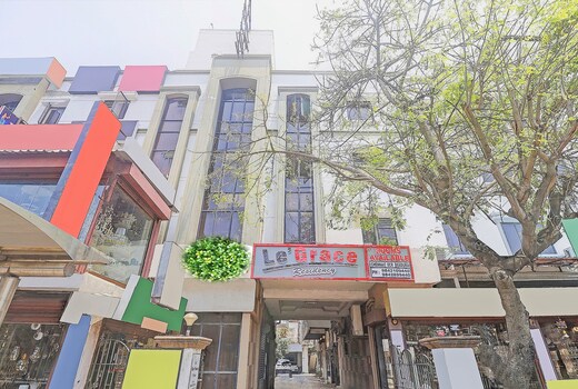 Le Grace Residency