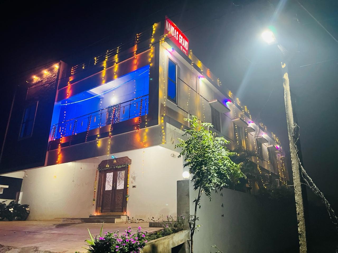 Nandas Grand