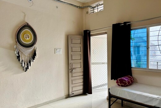 Triveni Stays & Dorms
