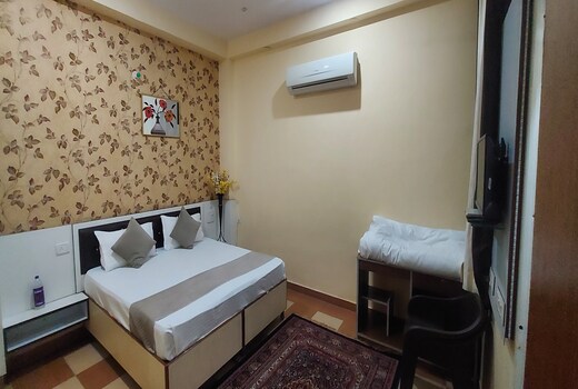 Hotel Heera Palace