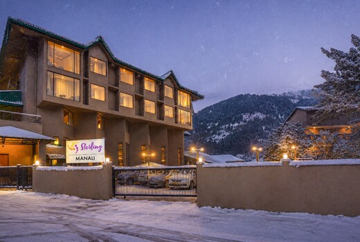 Sterling Manali (Centrally Heated Resort)