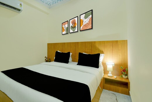Hotel O Ram Ji Palace