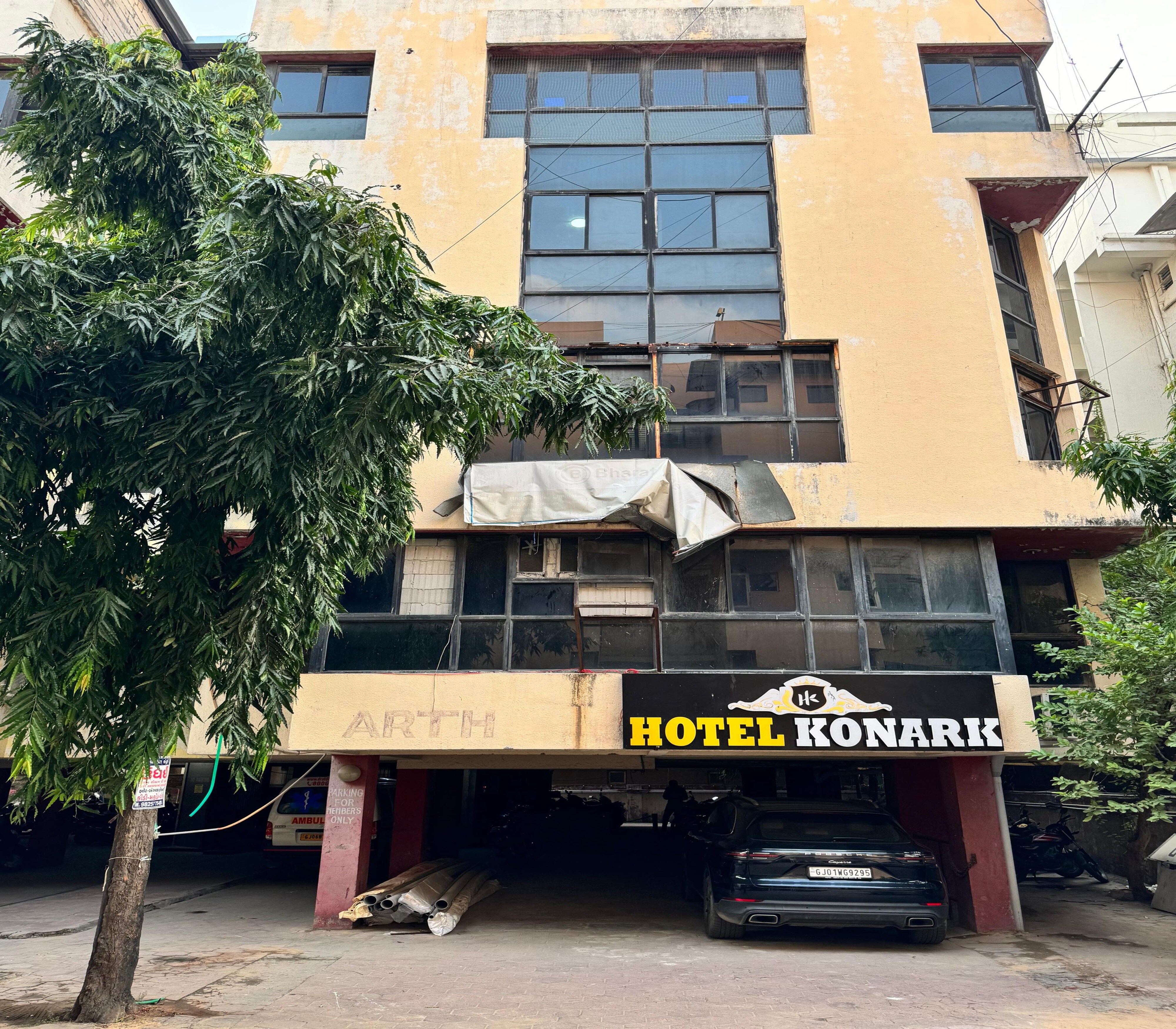 Hotel Konark by SRURBAN