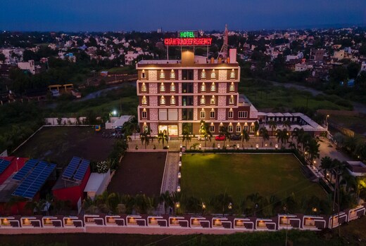 Hotel Chandradeep Regency