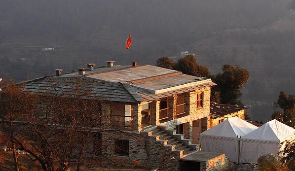 Dunagiri Retreat