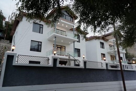 Hotel Kargil Height