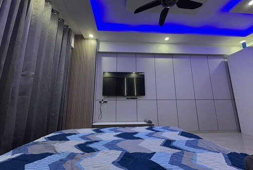 Canvera Sky Room